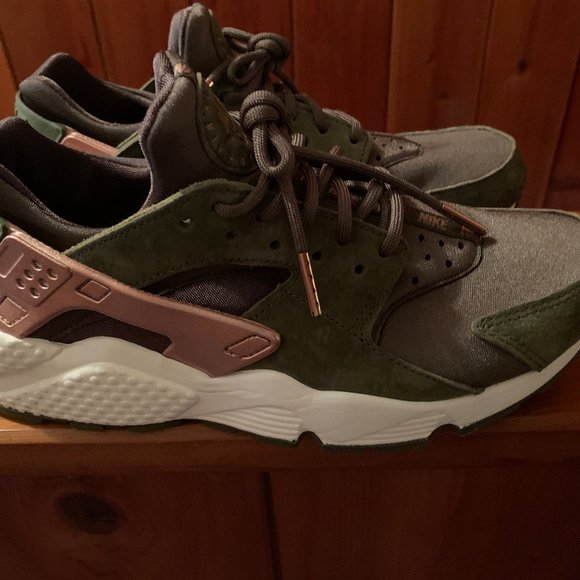 olive green and rose gold huaraches